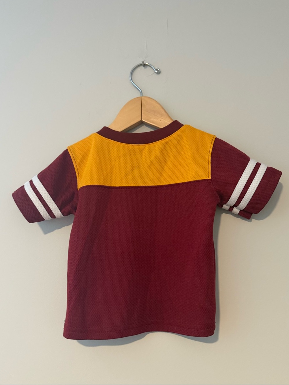Washington Redskins Jersey - Picture 2 of 3